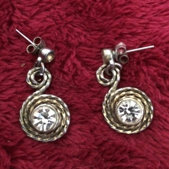 Ladies Vintage stunning spiral gem pierced earrings, 1 1/4" drop - Picture 2 of 2